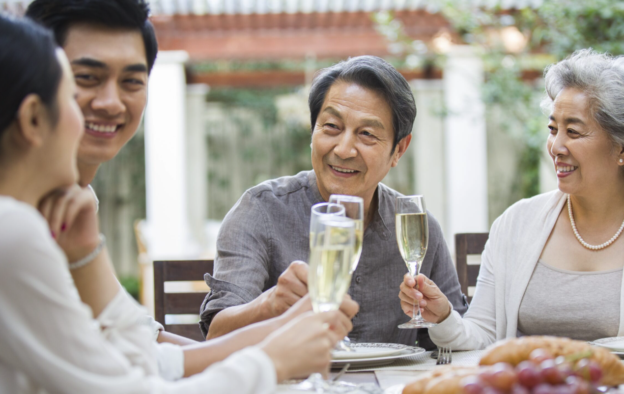 Why Hong Kong Drinks So Much Wine — and Buys So Little of It Online